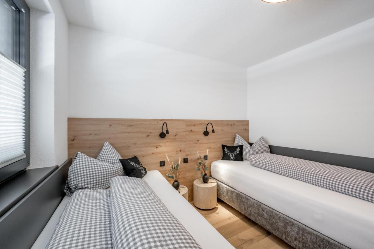Mountain Moments * Sautens